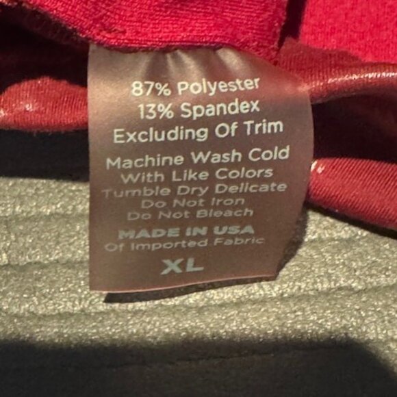 Bombshell Burgandy Leggings and Sports Bra - Picture 15 of 16